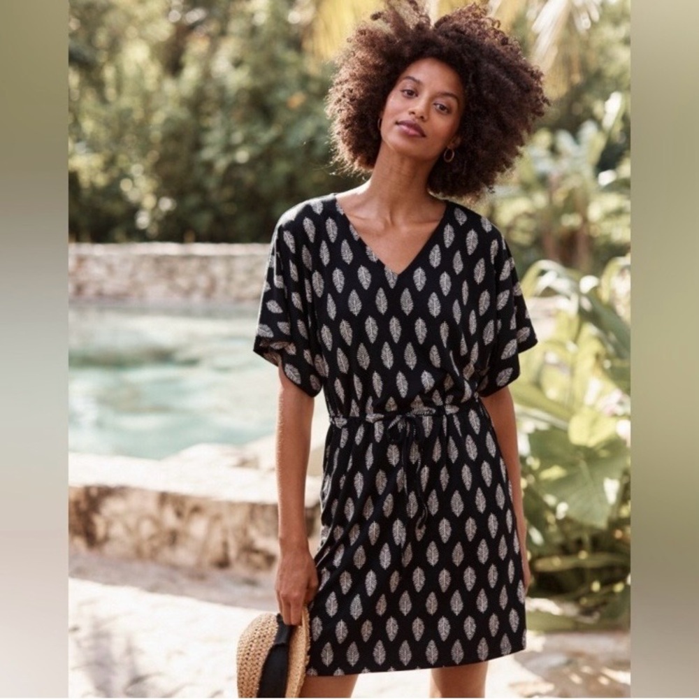 Garnet Hill | Wren Knit Dress | TENCEL™ | Black Leaf Print | Size Small